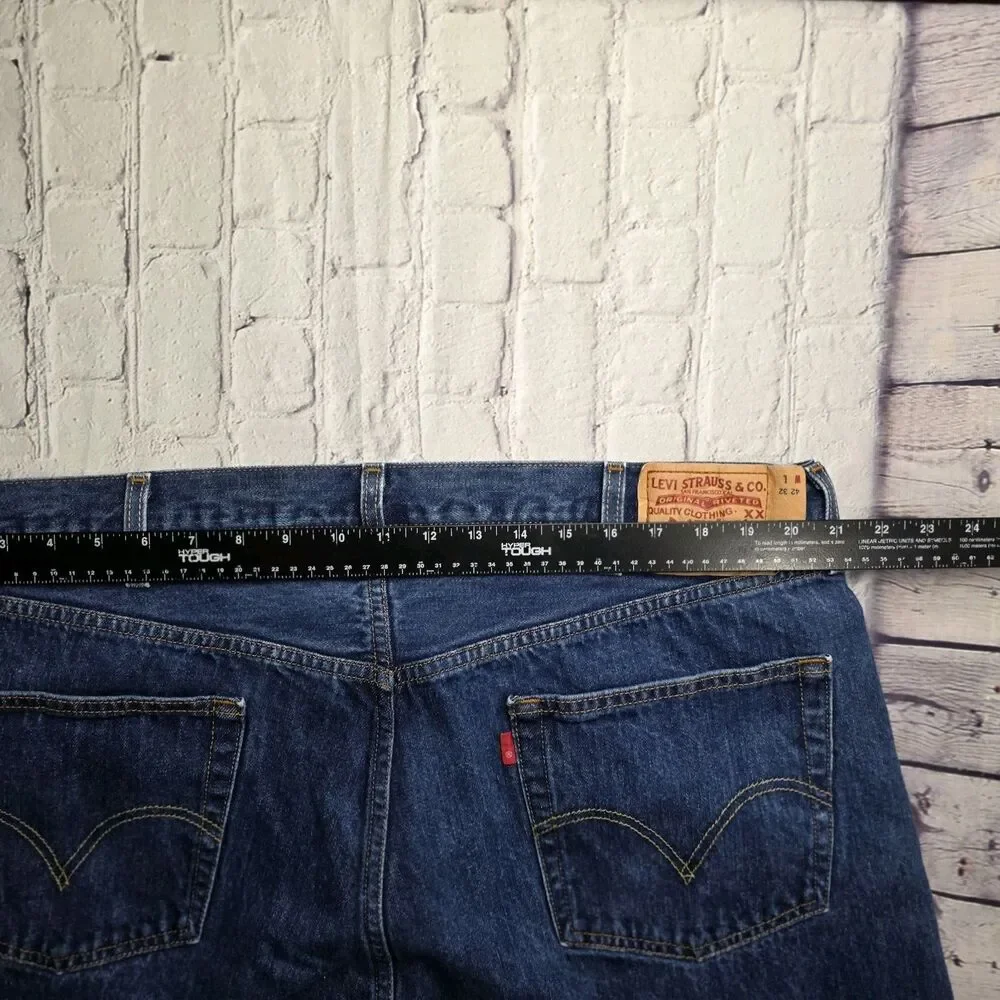 Levi's 501 Men’s W42 L32 Made in Colombia 100% Cotton
